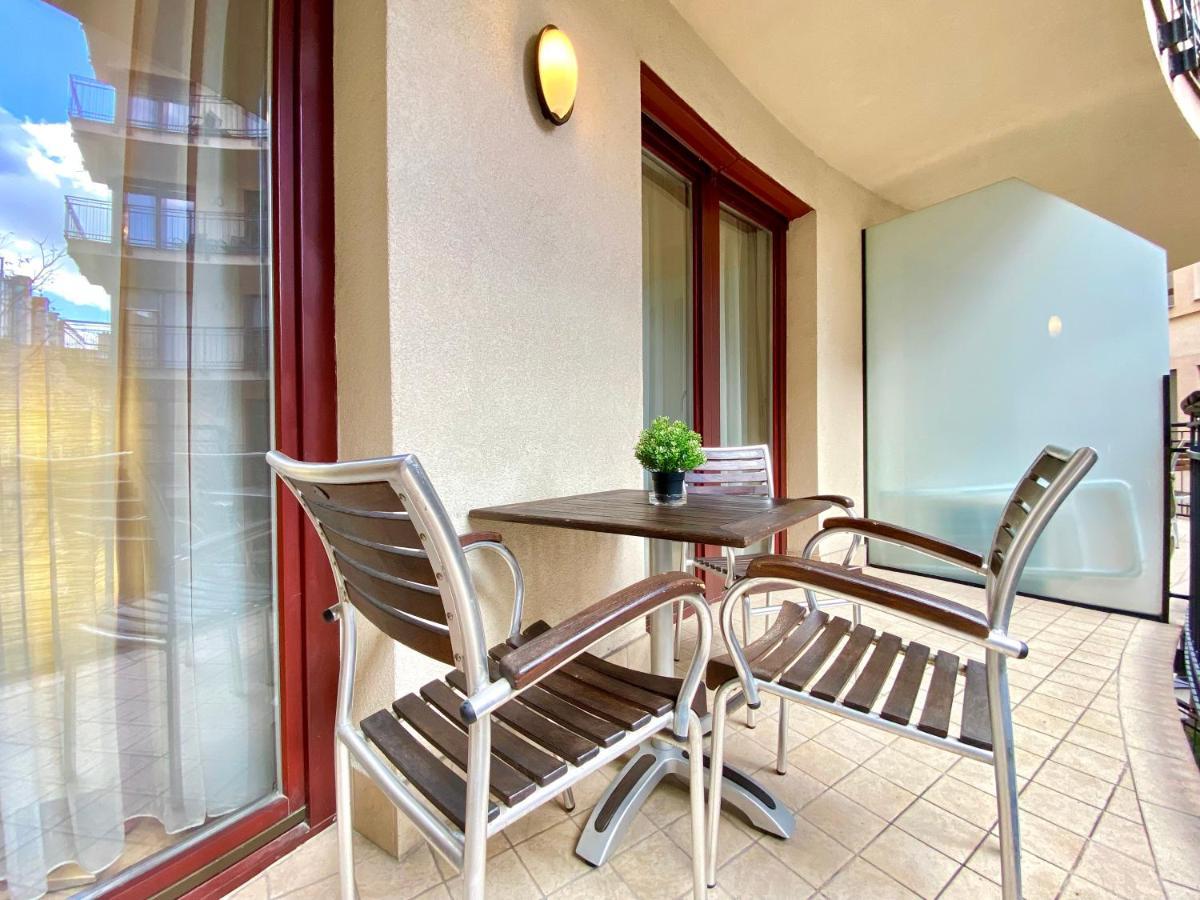 Downtown Vibe-Kiraly I Apts W Private Balcony ブダペスト エクステリア 写真